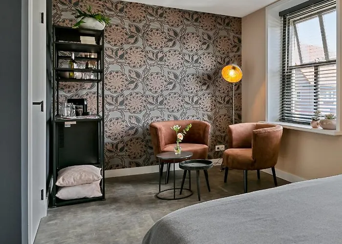 1818 Couette-café 4*