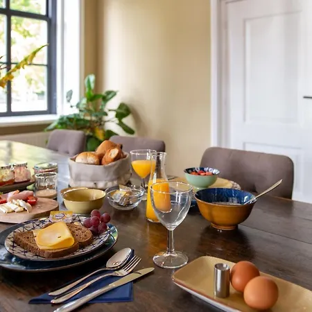 1818 Bed & Breakfast